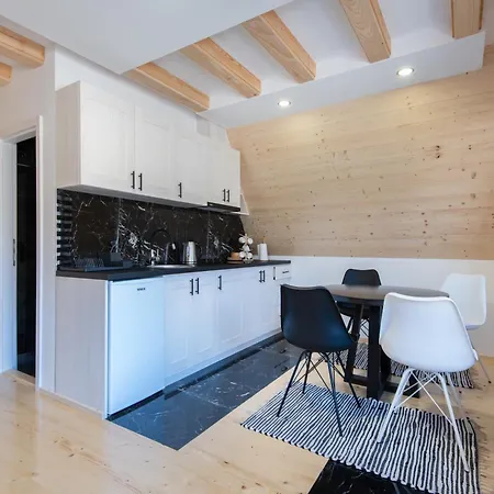 Ella - Ella Mokra Gora